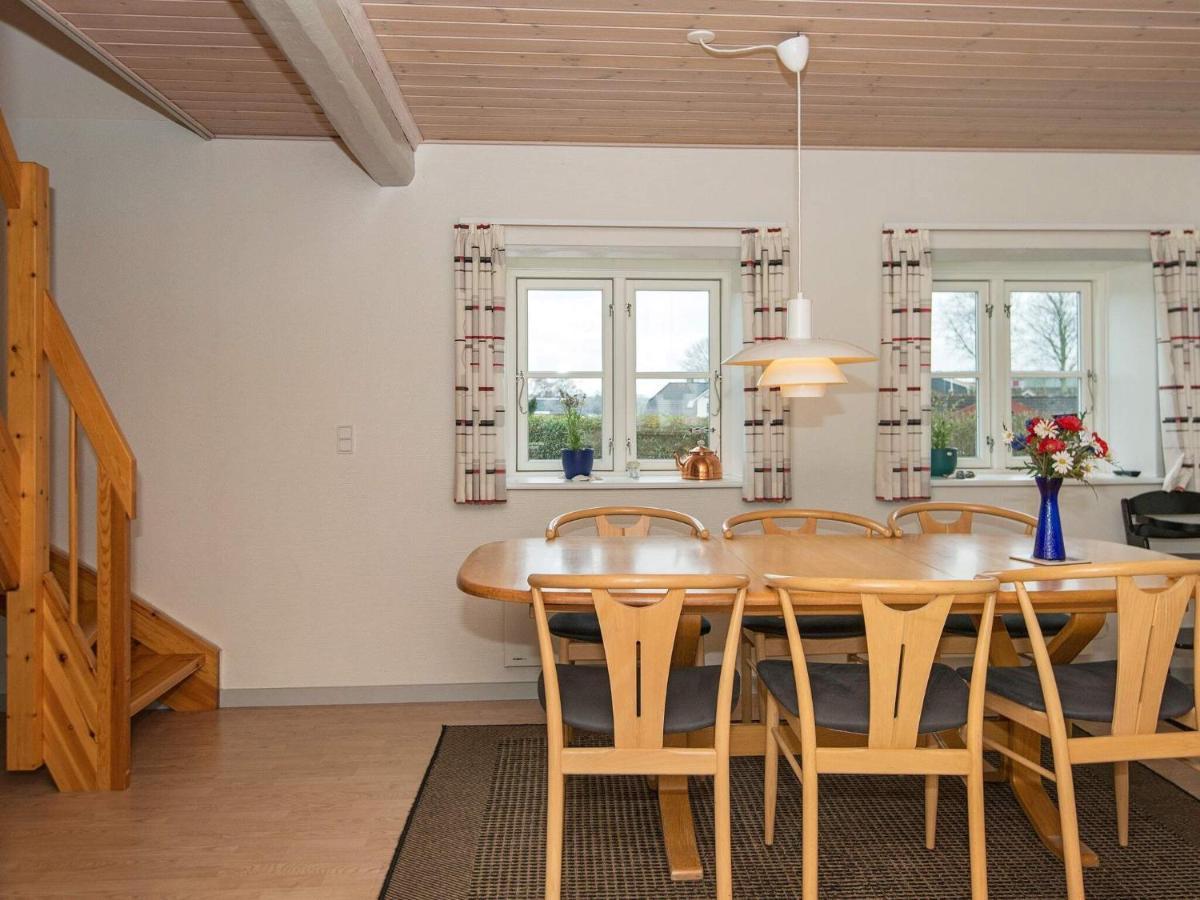 6 Person Holiday Home In Hejls ภายนอก รูปภาพ