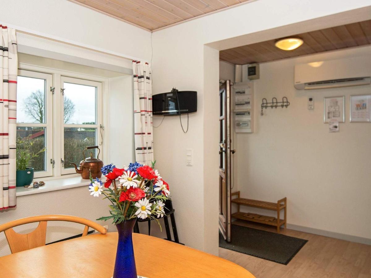 6 Person Holiday Home In Hejls ภายนอก รูปภาพ